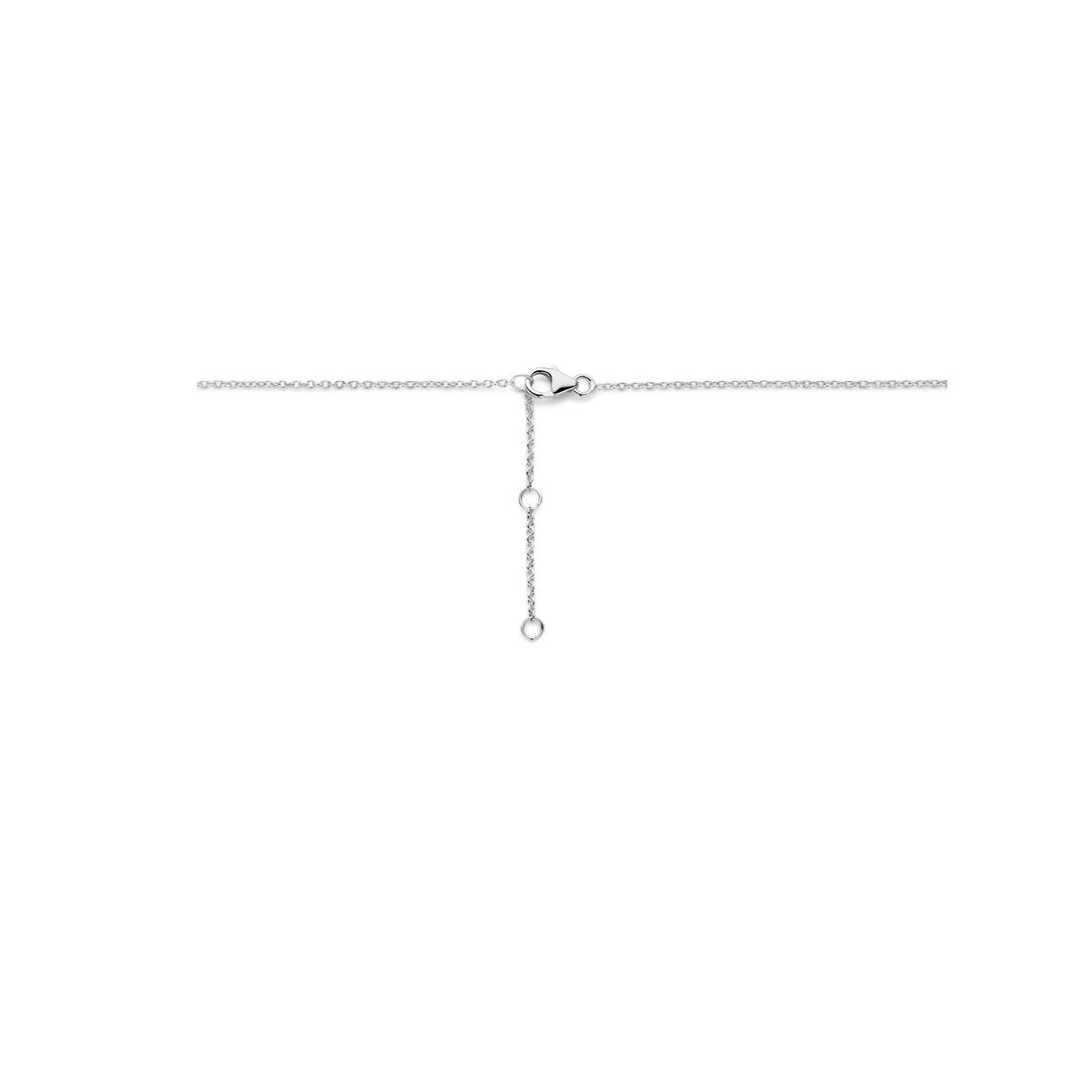 Dit elegante Van der Kooij Collectie collier hartje, een gerhodineerd zilveren collier verstelbaar tot 41, 43 of 45 cm, is afgebeeld op een witte achtergrond.