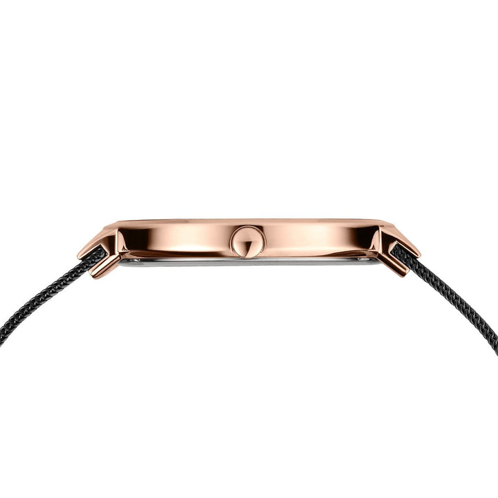 De 14539-166 van Bering heeft een strakke, rechthoekige roségouden roestvrijstalen kast, minimalistisch design met een zwarte band, gladde kastrand, centrale kroon en dunne moderne vorm. Dit unisexhorloge wordt aangestuurd door een precisie quartz-uurwerk.