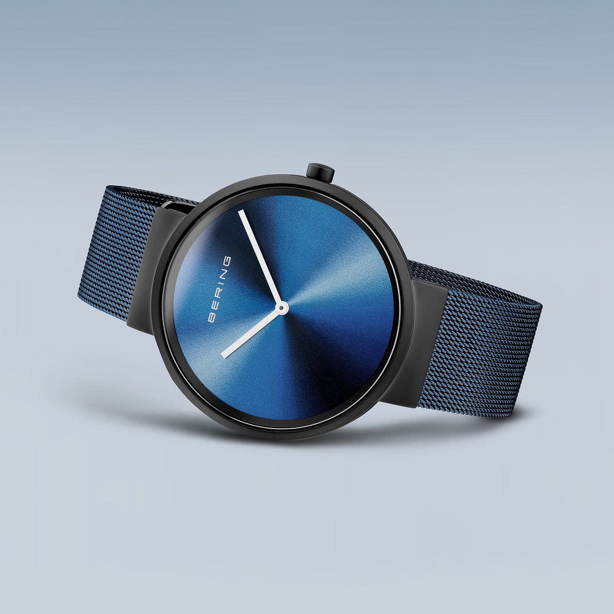 Bering Herrenuhr mit mehrfarbigem Zifferblatt – 19039-327