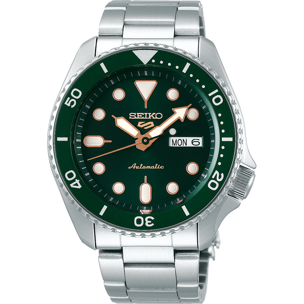 Herrenarmbanduhr Seiko 5 Sports mit grünem Zifferblatt, silbernem Gehäuse und Edelstahlarmband