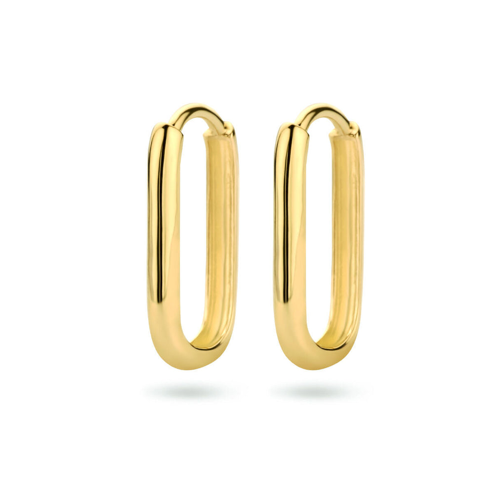 Een paar klapoorringen paperclip 14K geelgoud van Van der Kooij Collectie met een glanzend, rechthoekig ontwerp en gladde randen. Stijlvolle dames oorbellen op een witte achtergrond, perfect voor elke gelegenheid.