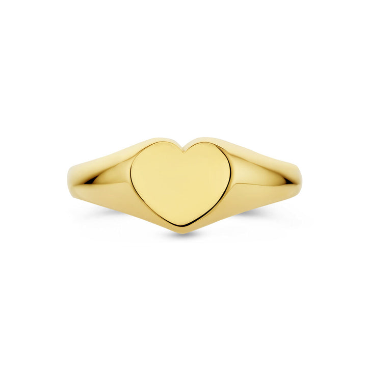De Van der Kooij Collectie ring hartje 14K geelgoud heeft een gepolijst, glad hartvormig gezicht en is afgebeeld tegen een witte achtergrond.