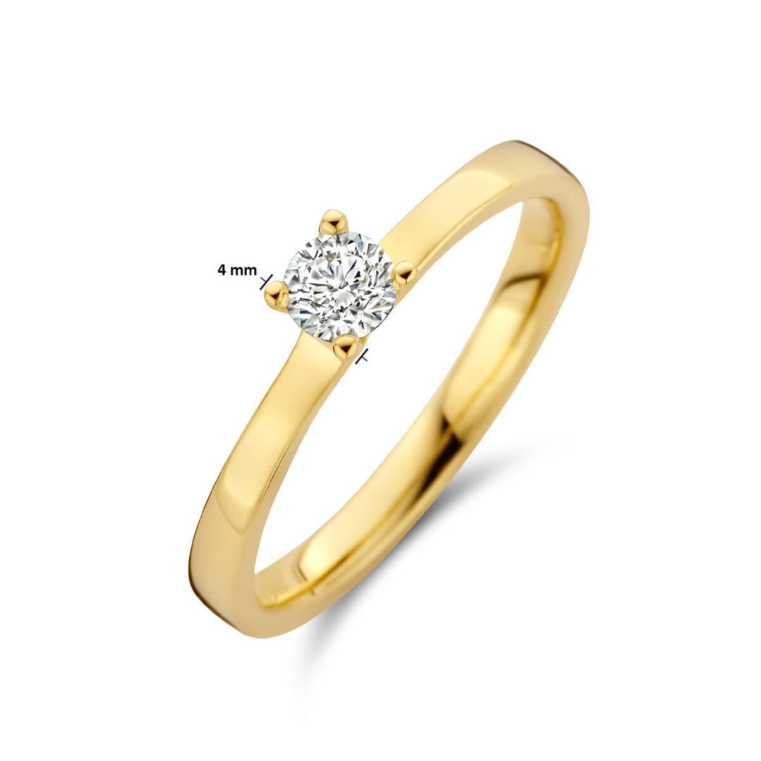 De Van der Kooij Collectie ring diamant 0.25ct H SI in 14K geelgoud heeft een enkele ronde diamant van 4 mm, gezet in vier pootjes, met een gladde, gepolijste afwerking.