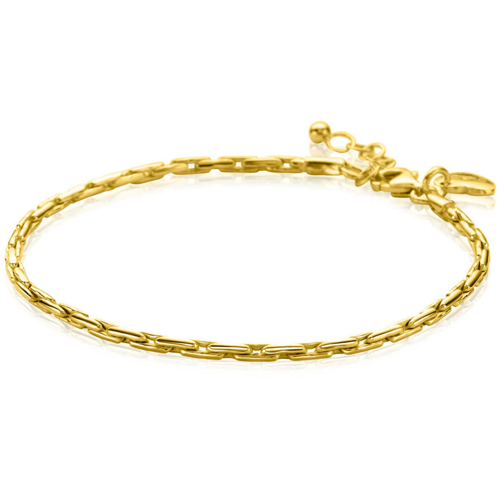 De Zinzi Armband zilver ZIA2648G (18-21cm) heeft in elkaar grijpende schakels in een goudkleurig ontwerp met een verstelbare sluiting, elegant weergegeven op een witte achtergrond.