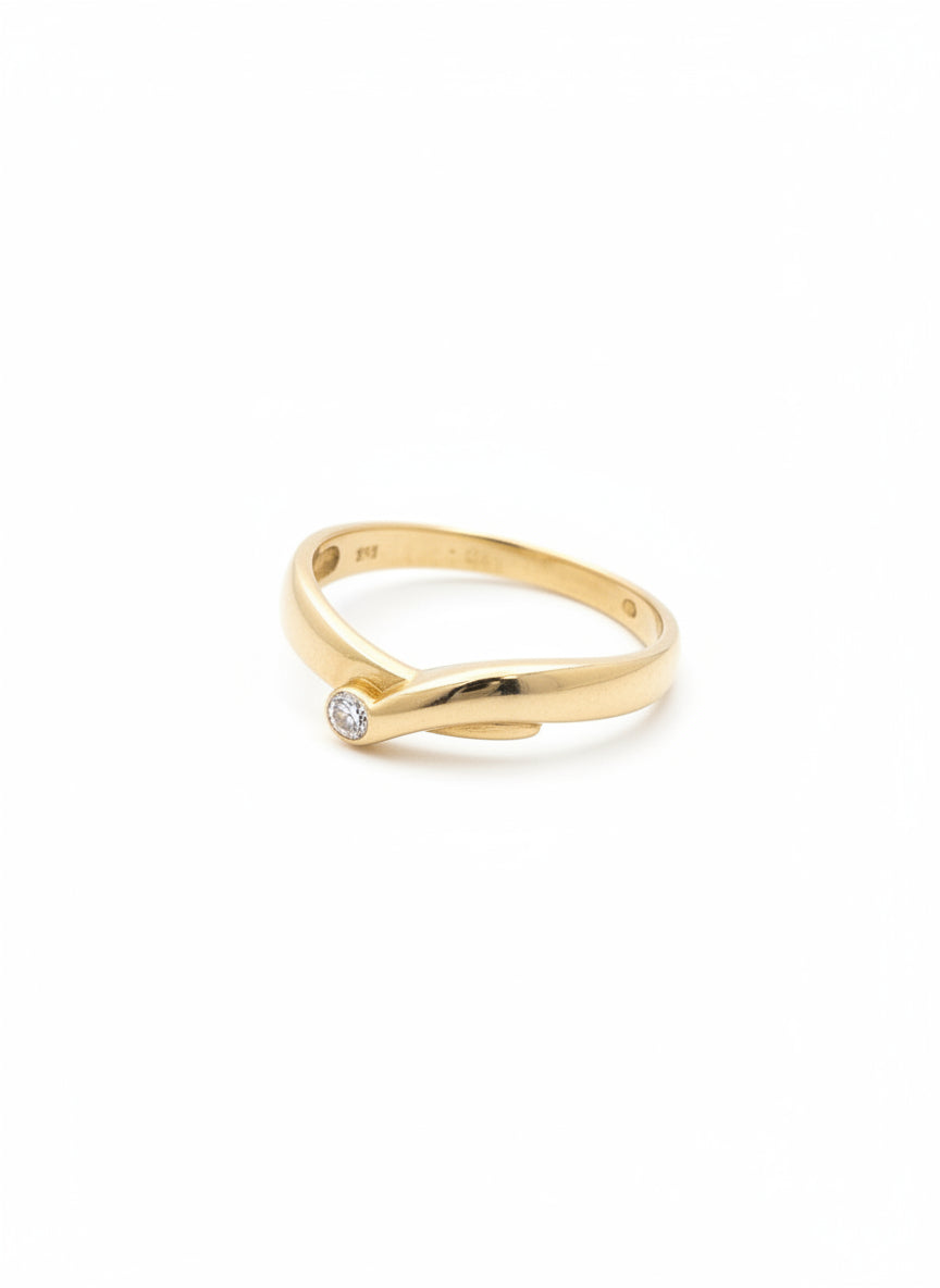 Vintage Ring aus 14k Gold mit einem kleinen Diamanten