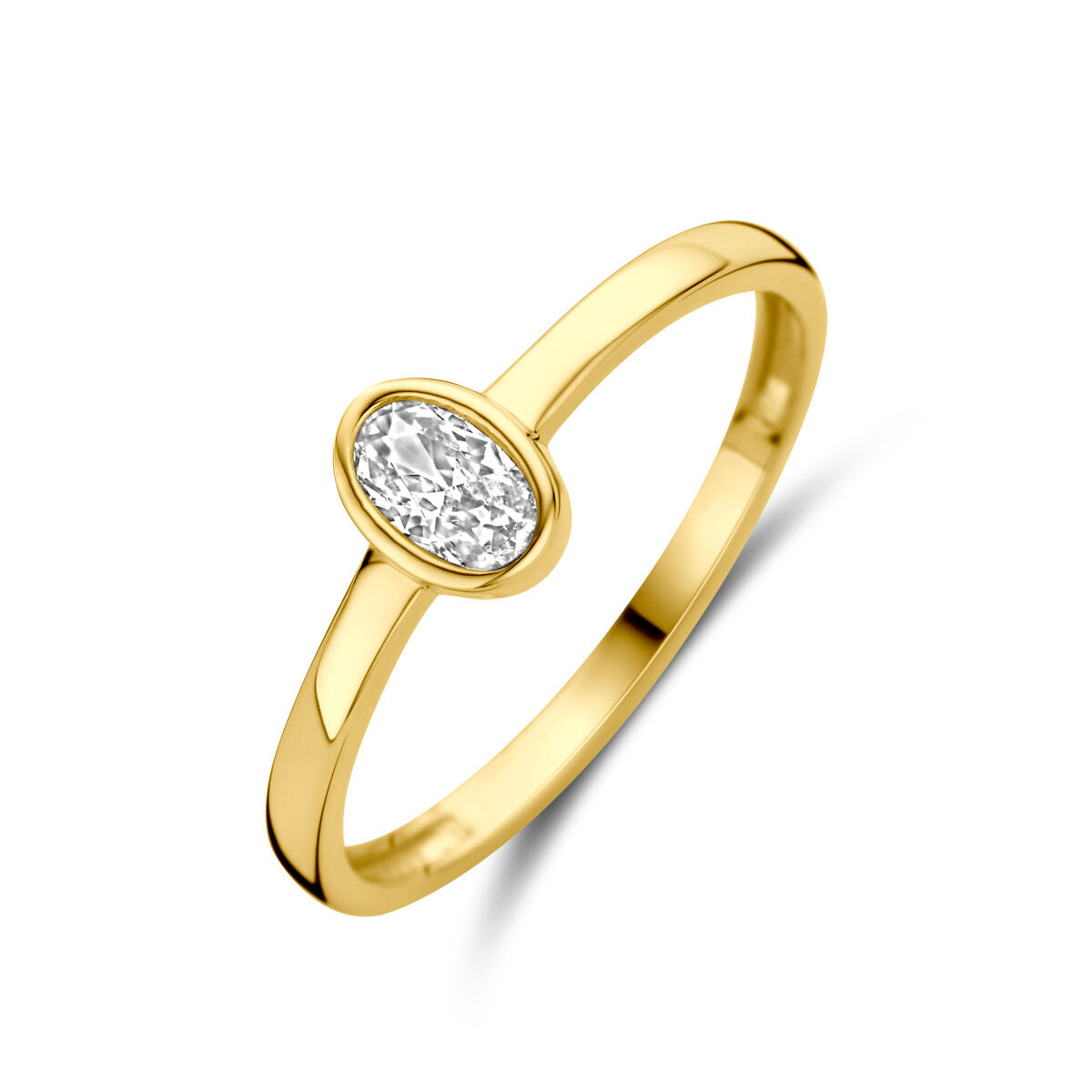Ring aus 14K Gelbgold mit ovalem Zirkonia-Stein in der Mitte