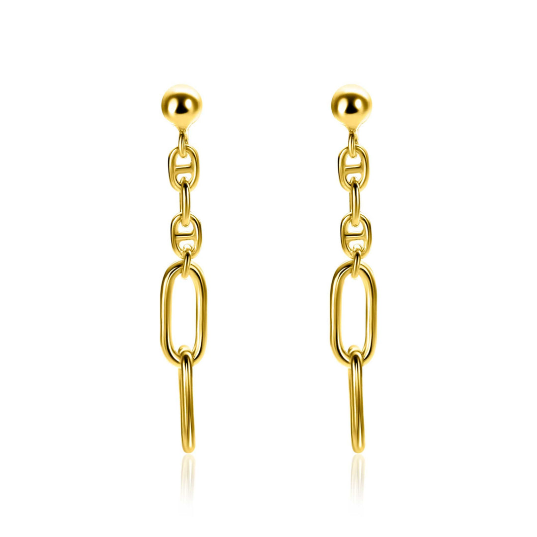 De Zinzi Oorbellen Gold Plated Zio2413 G zijn vergulde oorbellen van Zinzi, met oorstekers en drie in elkaar grijpende ovale en ronde schakels, afgebeeld op een witte achtergrond.