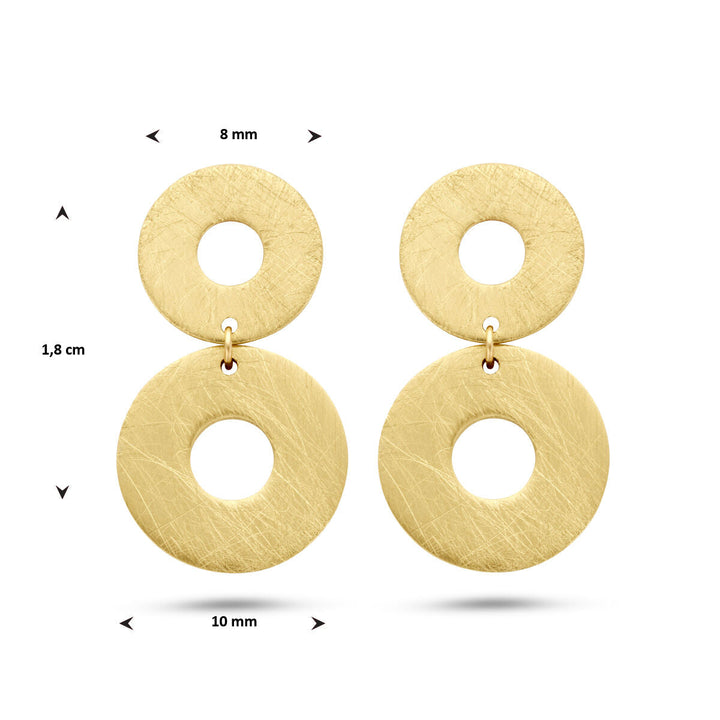 Deze 14K geelgouden oorhangers uit de Van der Kooij Collectie hebben een poli/matte afwerking met twee gestructureerde schijven en centrale gaatjes van 1,8 cm voor een subtiel elegante look.
