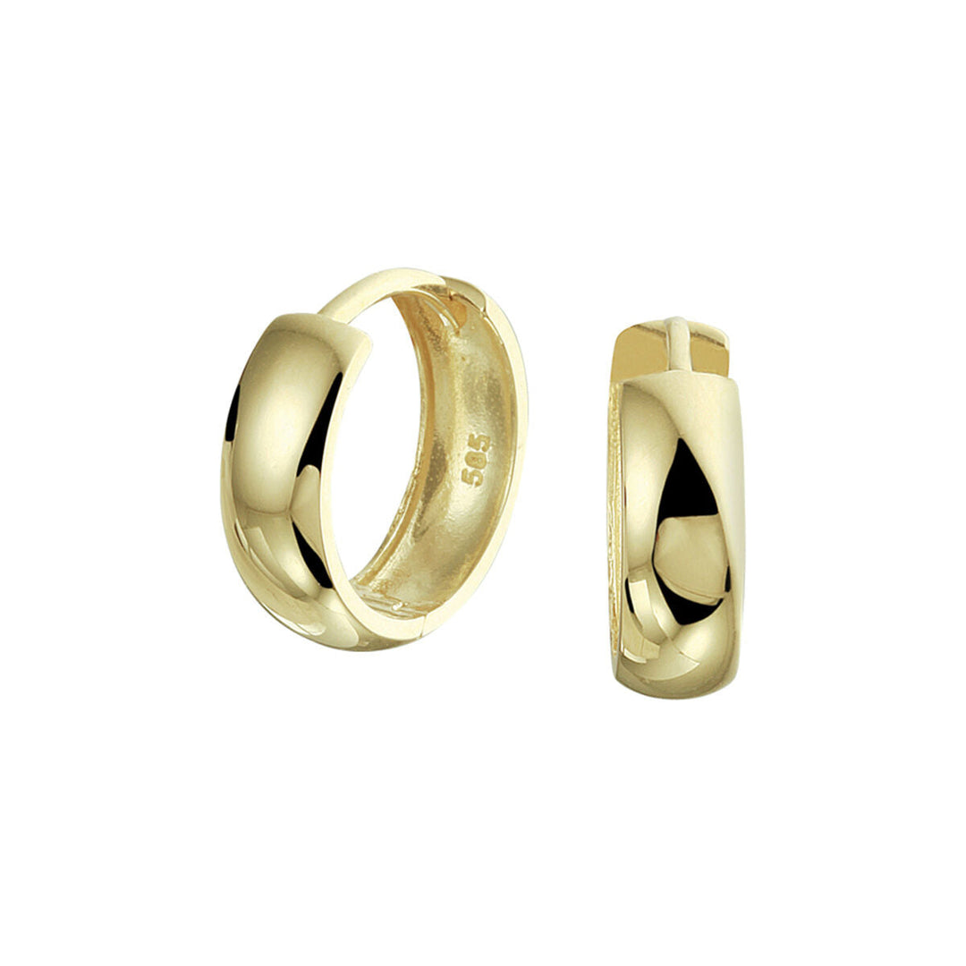 Een paar Van der Kooij Collectie klapoorringen 14K geelgoud voor dames, getoond van de zijkant en de voorkant, met een gladde gepolijste afwerking.