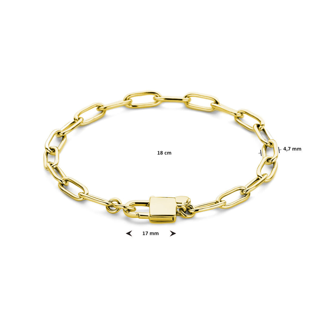 De Van der Kooij Collectie armband paperclip en slot 18 cm is een 3 micron geel verguld zilveren damesarmband met langwerpige ovale paperclip schakels, rechthoekige sluiting (17 mm), 4,7 mm breed, op een witte achtergrond.