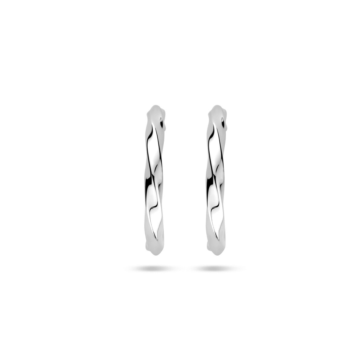 Gedrehte Steckerohrringe aus rhodiniertem Silber mit einem Durchmesser von 18,5 mm