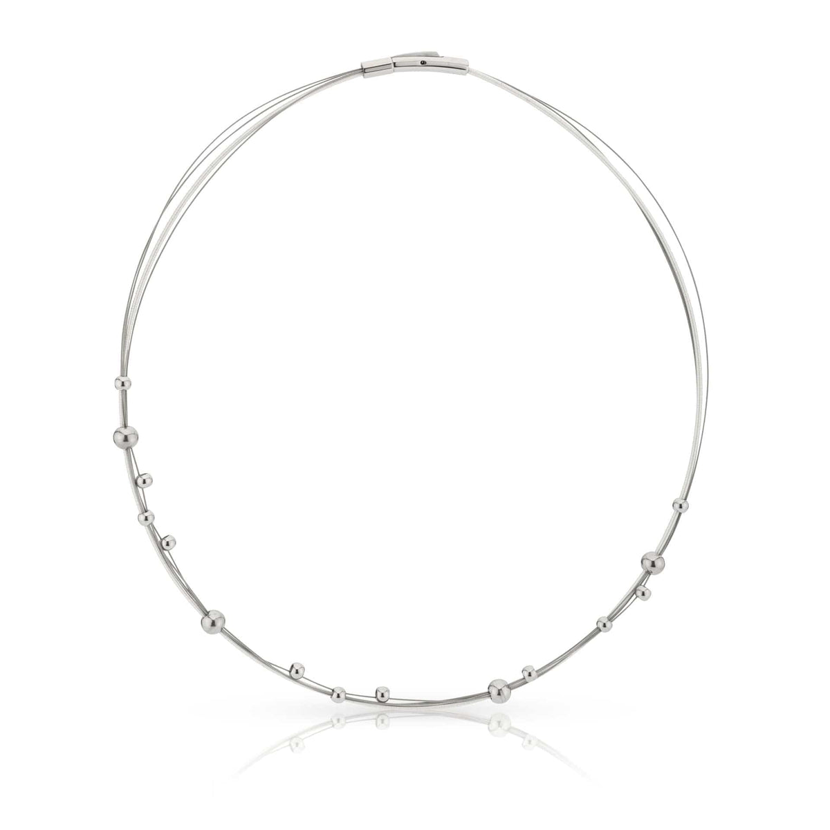Collier aus Silber mit spielerischen, kleinen Kugeln und glattem Design