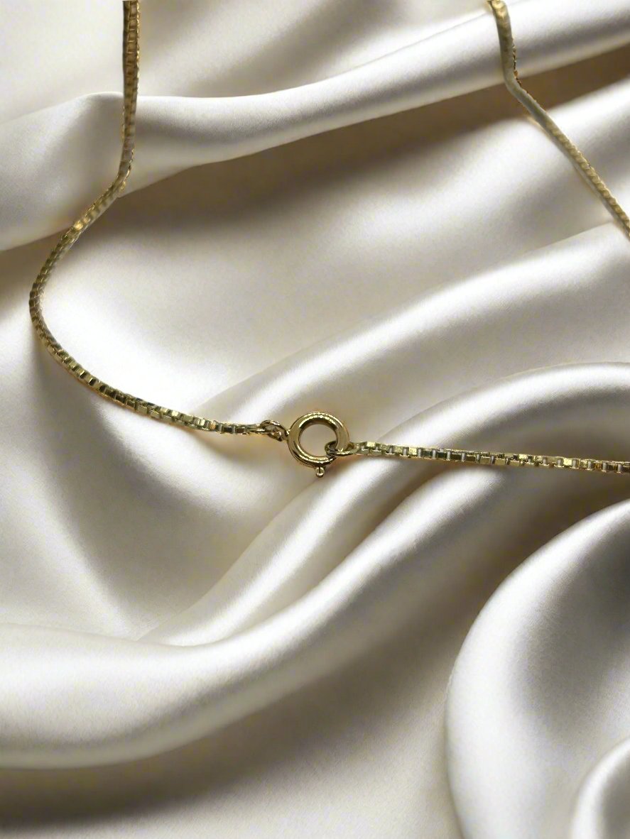 Vintage Collier aus 18K Gold mit venetianischem Design und einem Karabinerverschluss