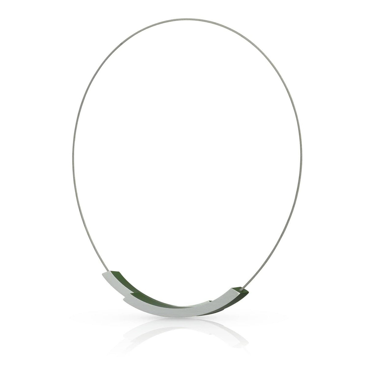 Collier mit grünem Bogen und silbernem Halsreif