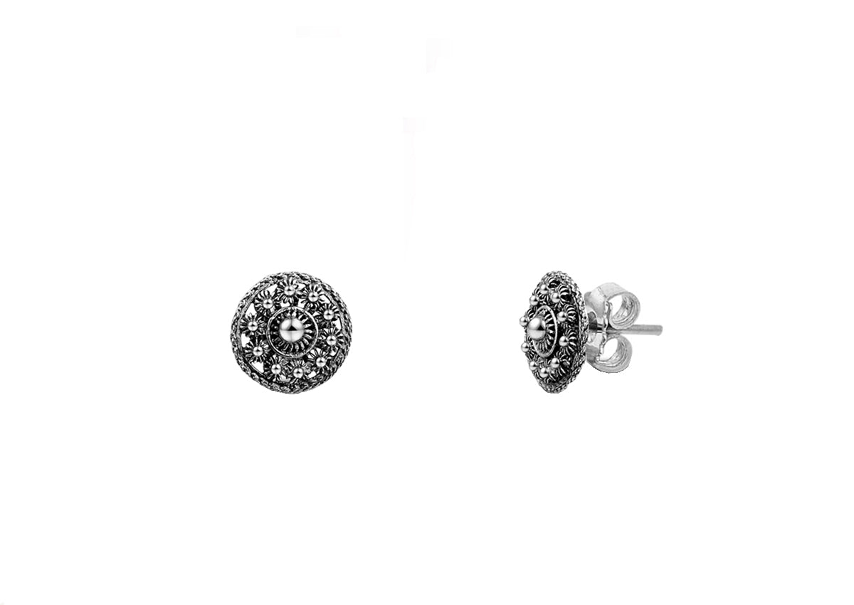 Ohrstecker mit 8 mm großer, runder, filigraner Struktur in Silber mit funkelnden Zirkonia-Steinen
