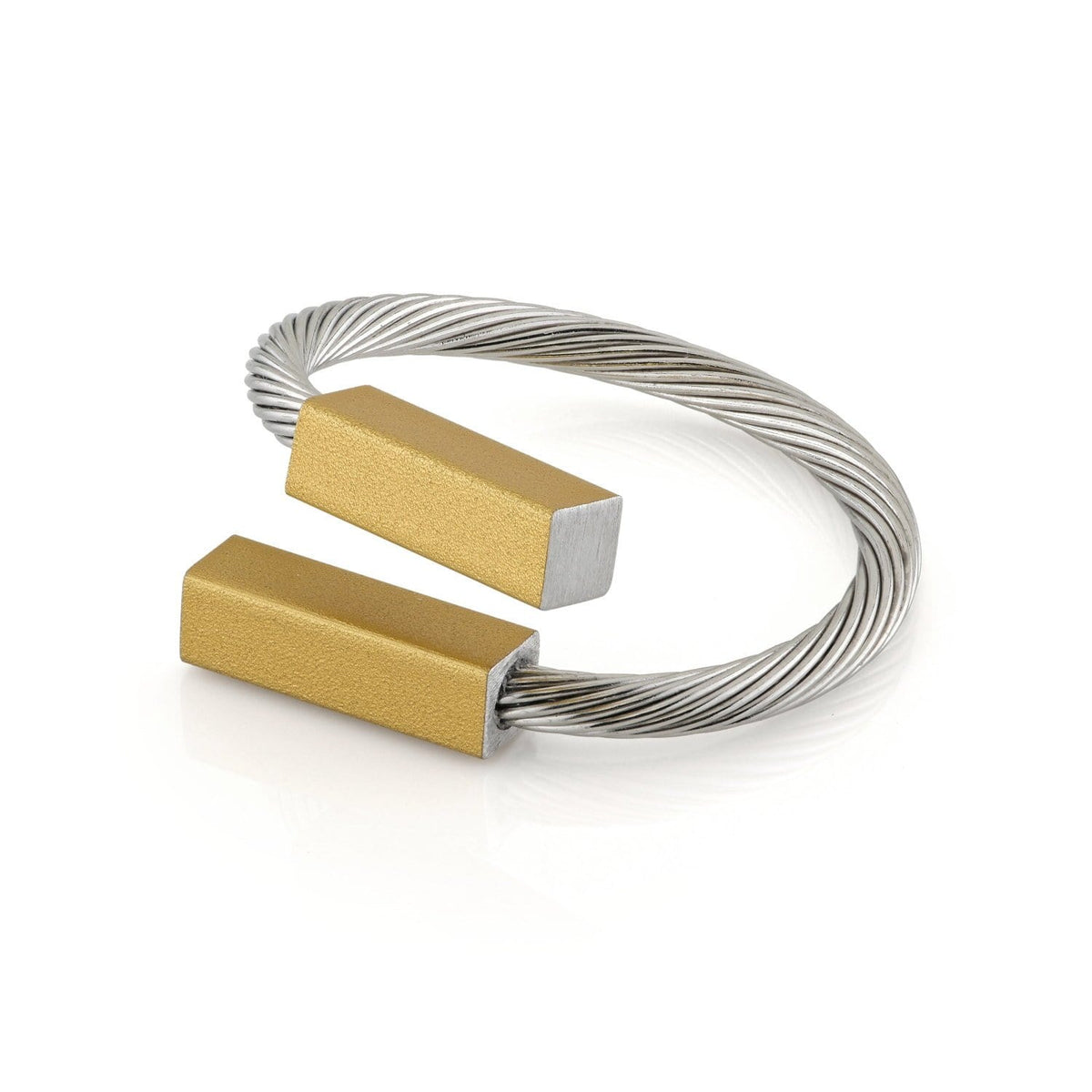 Ring mit gelben/goldfarbenen Stäbchen und silbernem Drahtarmband