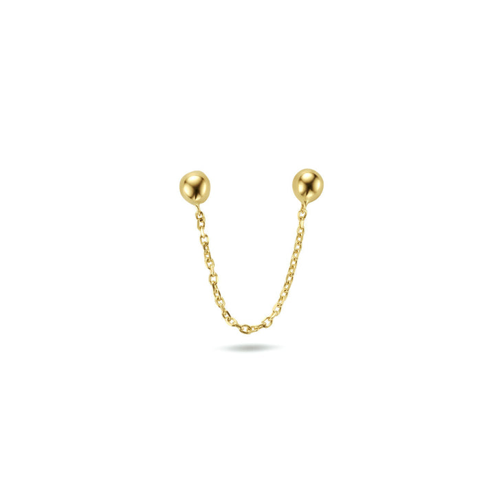 De Van der Kooij Collectie dubbele oorknop bolletjes 14K geelgoud is een minimalistische oorbel dames met twee kleine gouden studs verbonden door een fijn kettinkje, afgebeeld tegen een effen witte achtergrond.