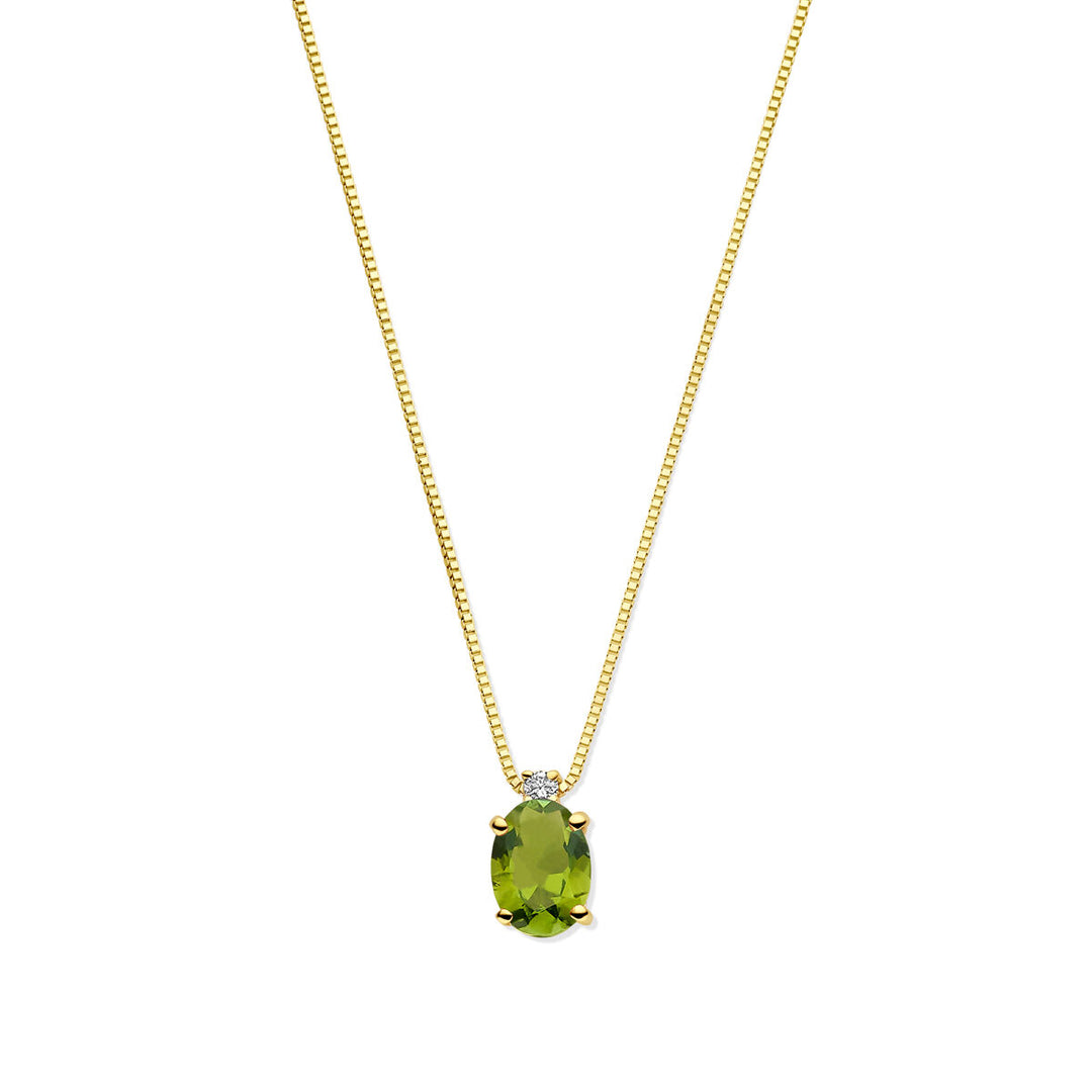 Van der Kooij Collectie collier: 14k geelgoud, met ovale groene toermalijn hanger en een ronde diamant (0,02ct H SI). Lengte verstelbaar: 40-44 cm.