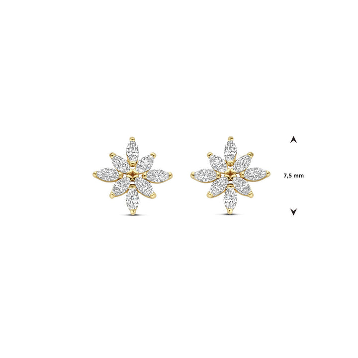 Van der Kooij Collectie oorknoppen zirkoon 7,5 mm: 14K geelgouden bloemvormige studs met marquise geslepen zirkoon.