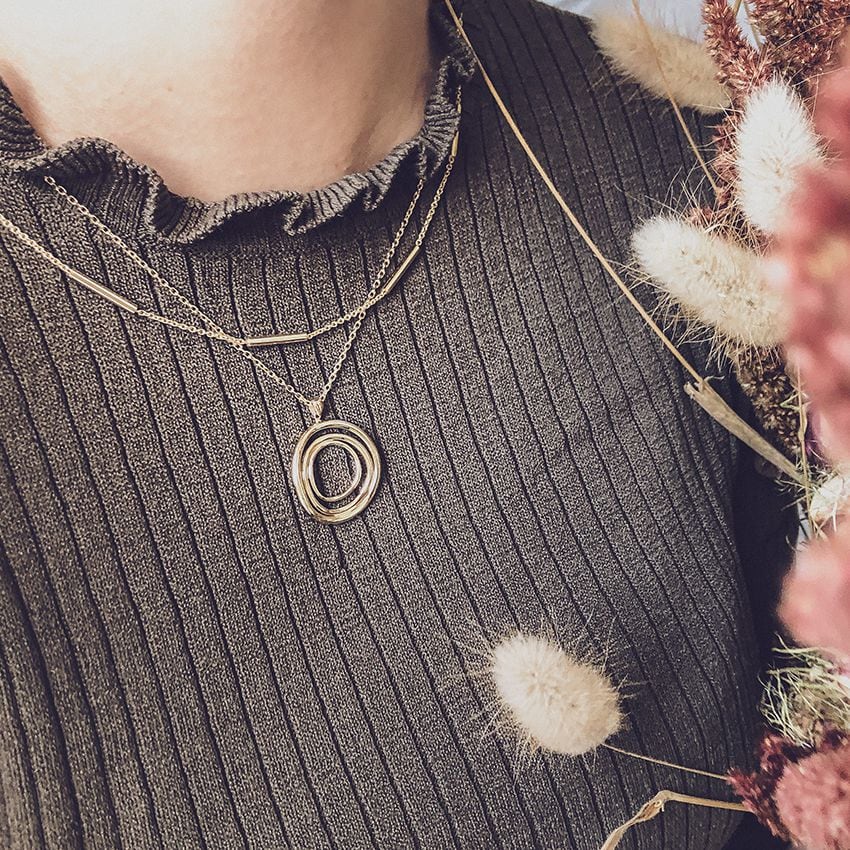 14 Karat Gelbgold Collier mit runden Röhrchen für Damen – 43 cm