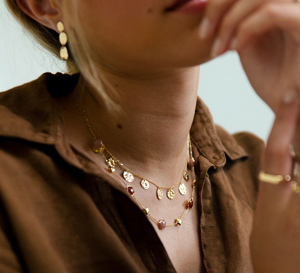 14K Gelbgold Collier mit gehämmerten Coins – Elegantes Schmuckstück für Damen