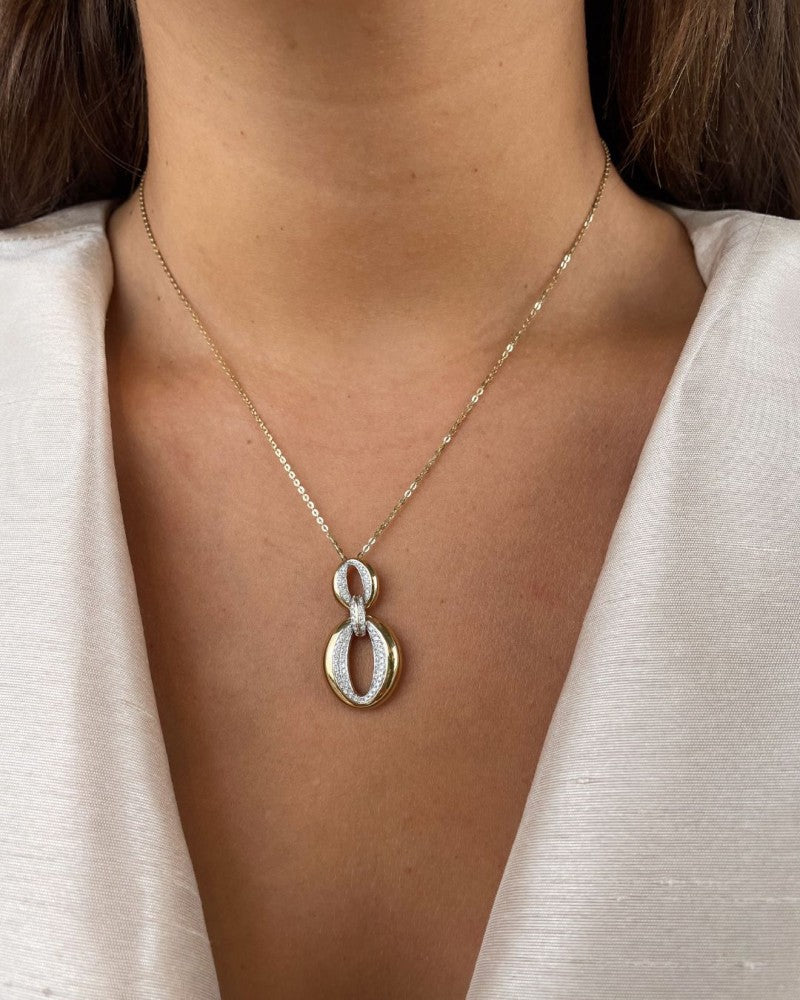 Luxuriöser Gelbgold-Anhänger mit Diamanten und eleganter Halskette – Zeitlose Schönheit