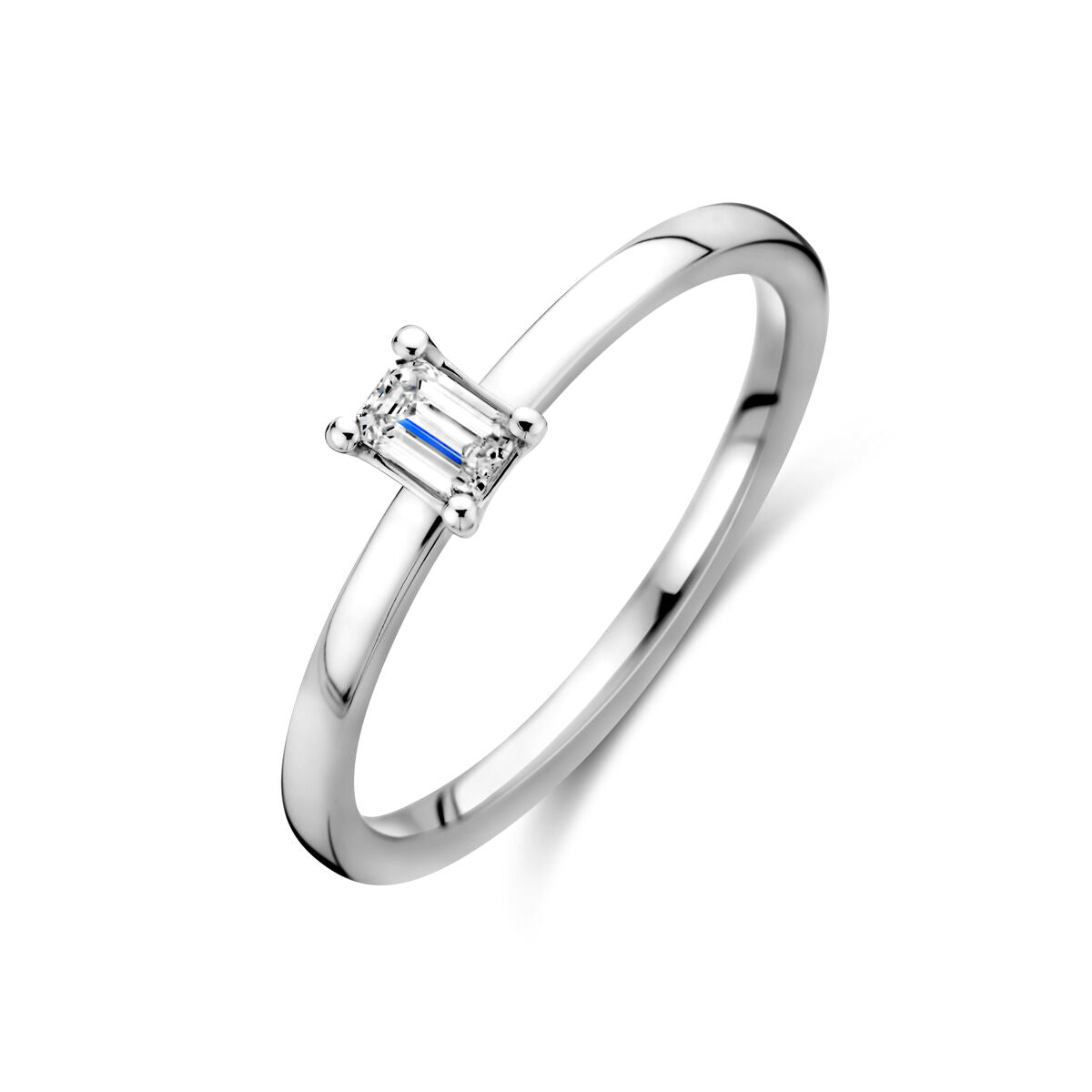 Platinerring mit 0,15 ct Diamant, rechteckiger Schliff und schmalem Band