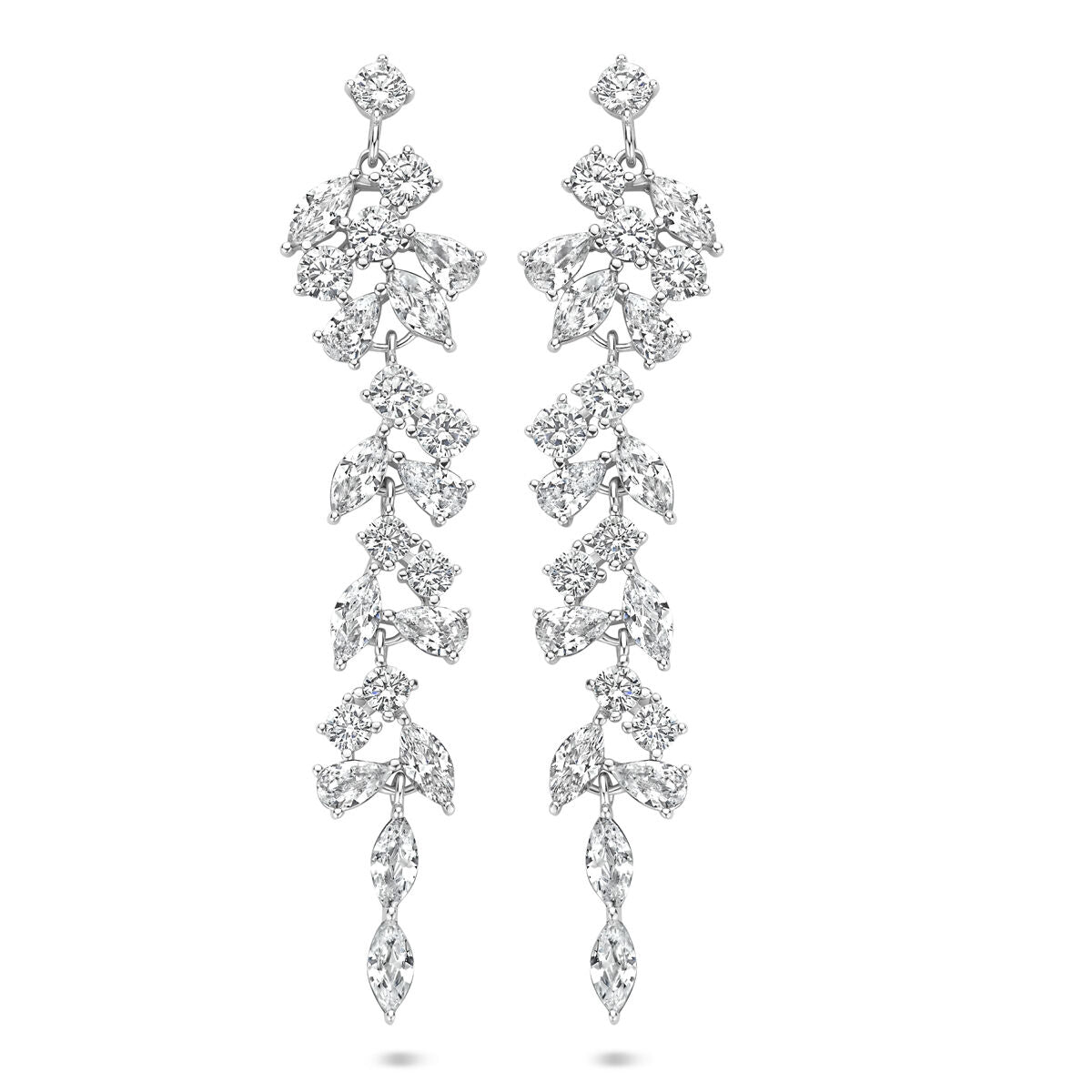 Ohrhänger aus rhodiniertem Silber mit Zirkonia, 60 mm lang, in floraler Form mit funkelnden Steinen
