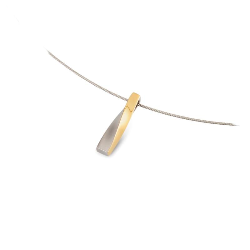 Bicolor Anhänger aus Titan mit einer glänzenden goldenen und matten silbernen Oberfläche