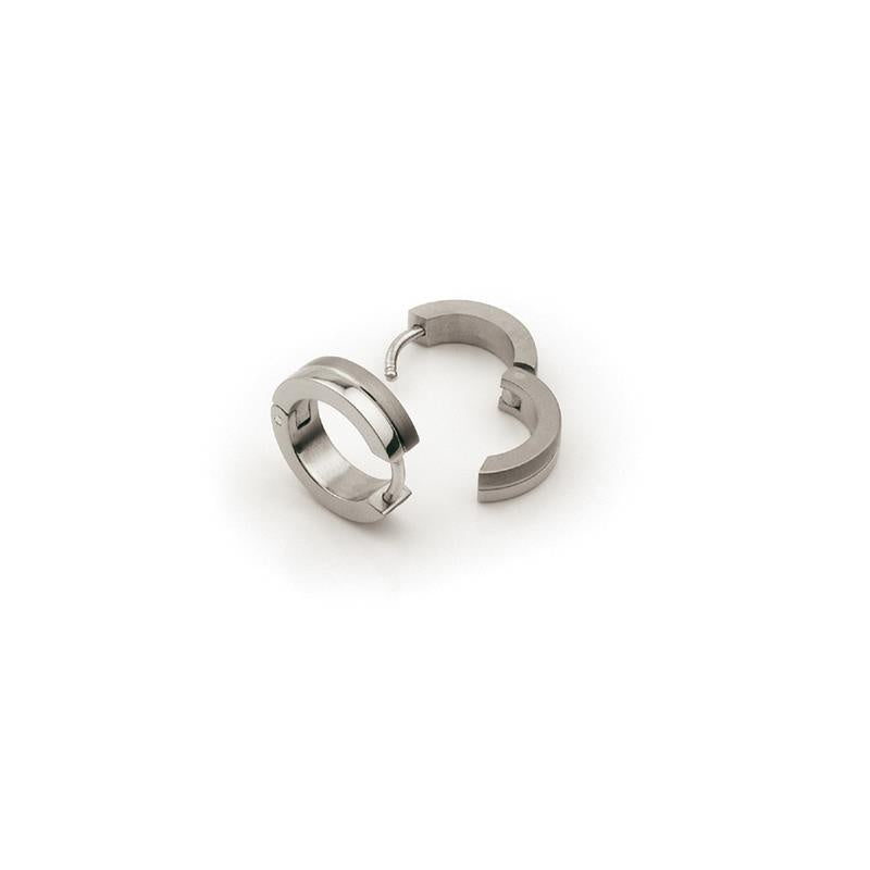 Titanium-Ohringe mit mattem Finish und modernem, geschwungenem Design