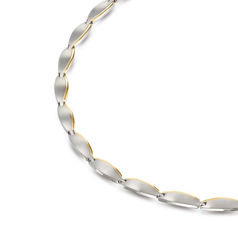 Bicolor Collier aus Titan mit abwechselnd matten und glänzenden Elementen in Silber und Gold