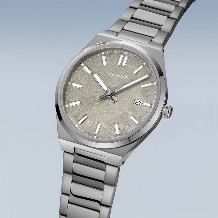 Bering heren horloge grijze wijzerplaat 17639-777