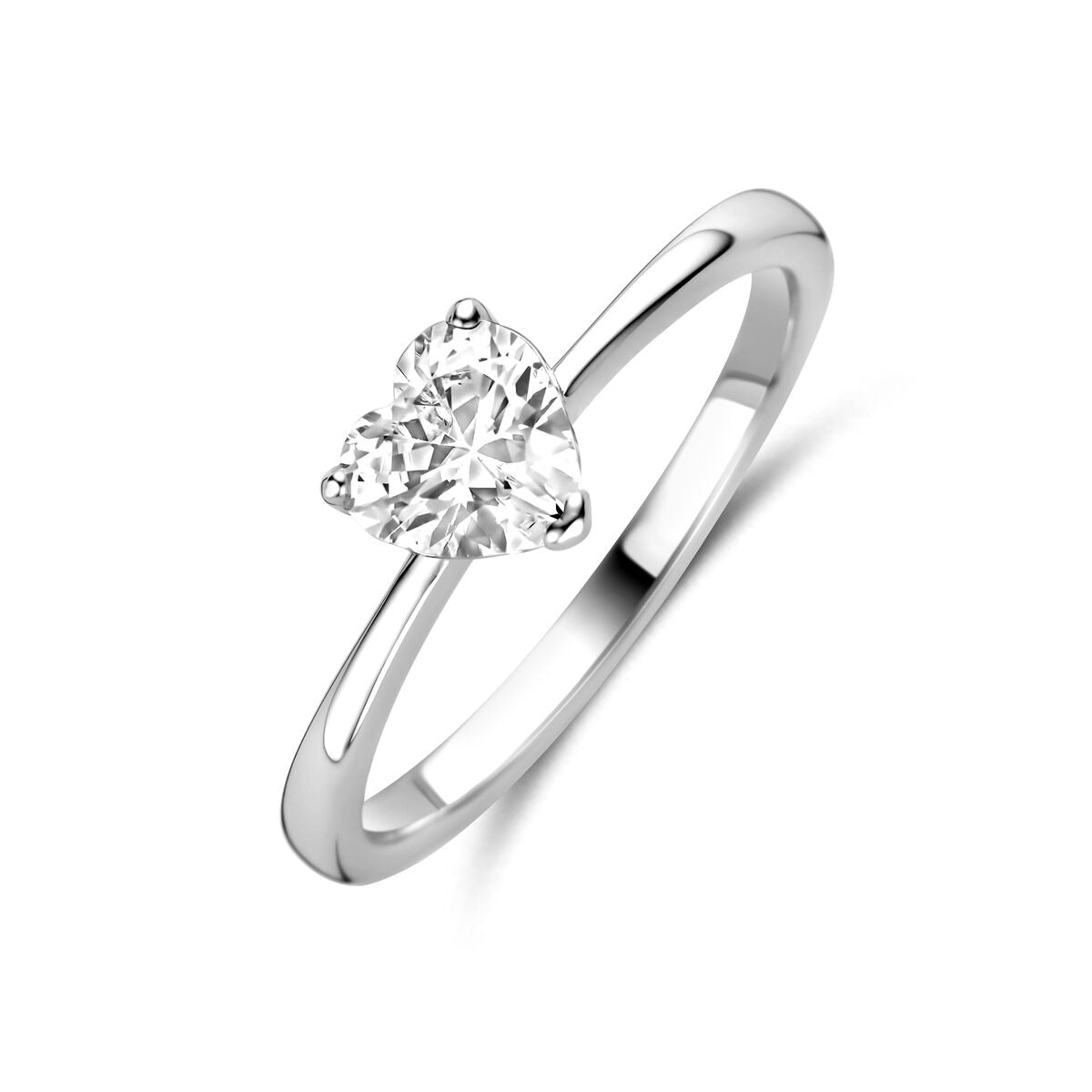 Silberner Ring mit herzförmigem Zirkonia im Damen-Design