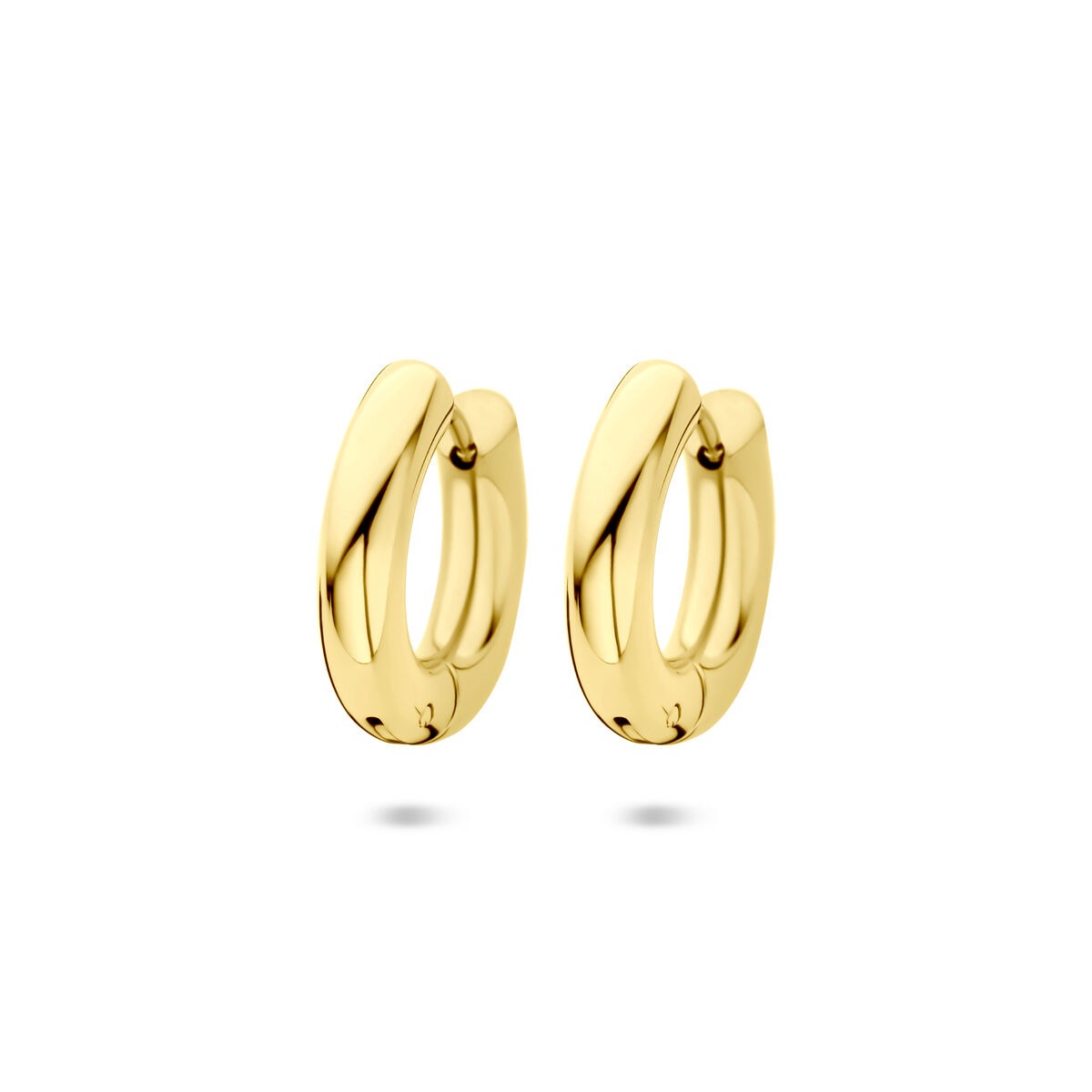 Goldfarbene Stahlklappohrringe mit einer Größe von 18x4mm und geschwungener Form