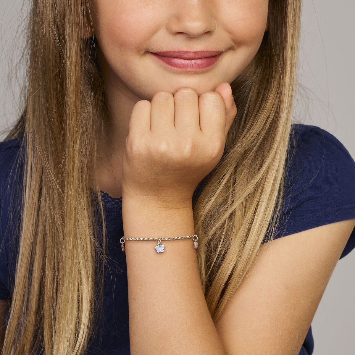 Rhodiniertes 925er Sterlingsilber Kinderarmband mit Schmetterlingen und Emaille