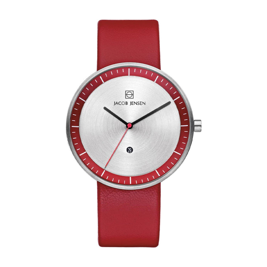 Uhr mit silbernem Zifferblatt und rotem Lederarmband, schwarze Zeiger und Datumsanzeige