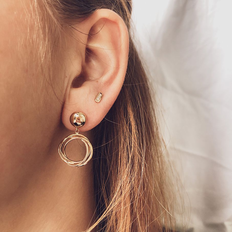 Gelbgoldene Ohrstecker mit Diamanten in 14 Karat Gold