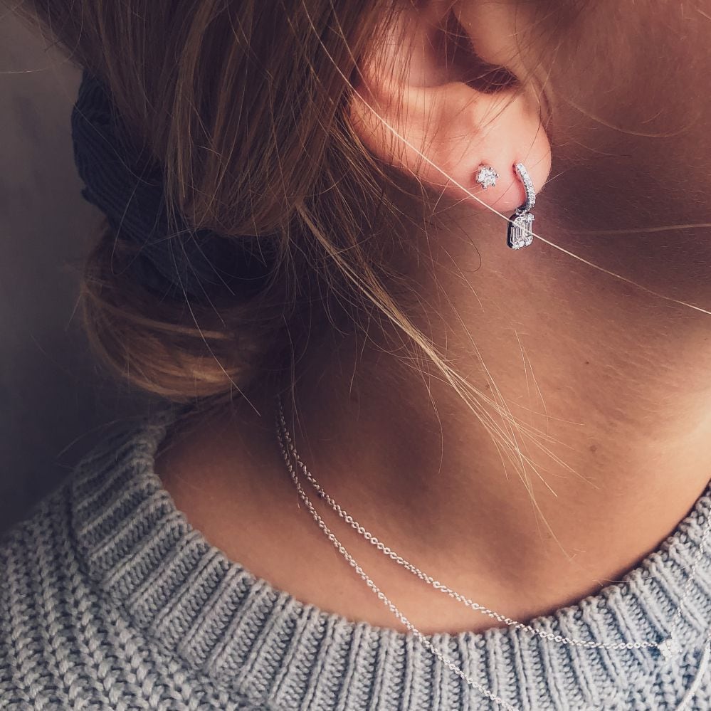 Weißgold Solitär Ohrstecker in Sechsfachkrappenfassung – 14 Karat, 0.20 ct Diamant Brillant