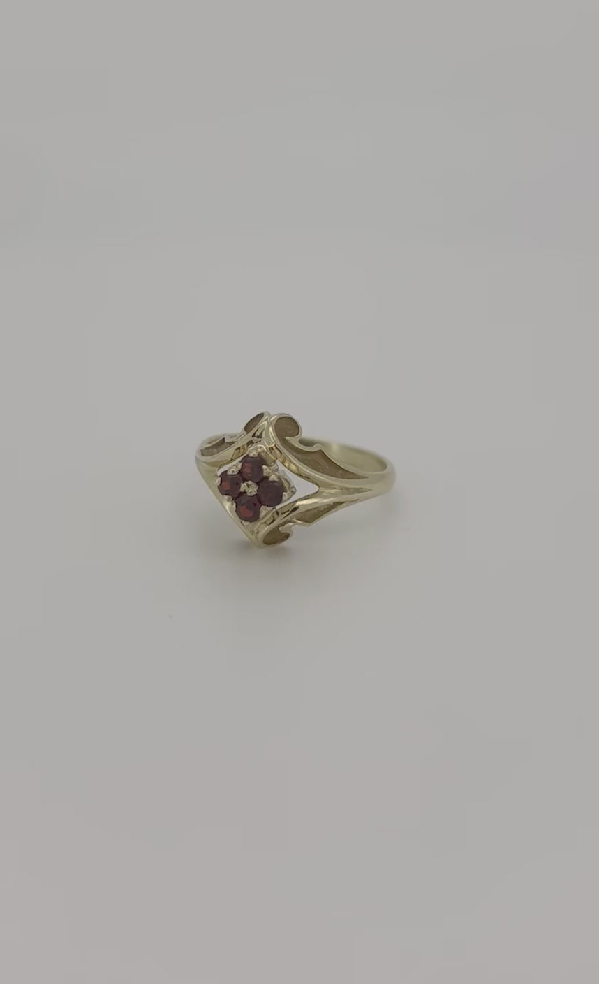 14 Karat Gelbgold Vintage Ring mit Granat