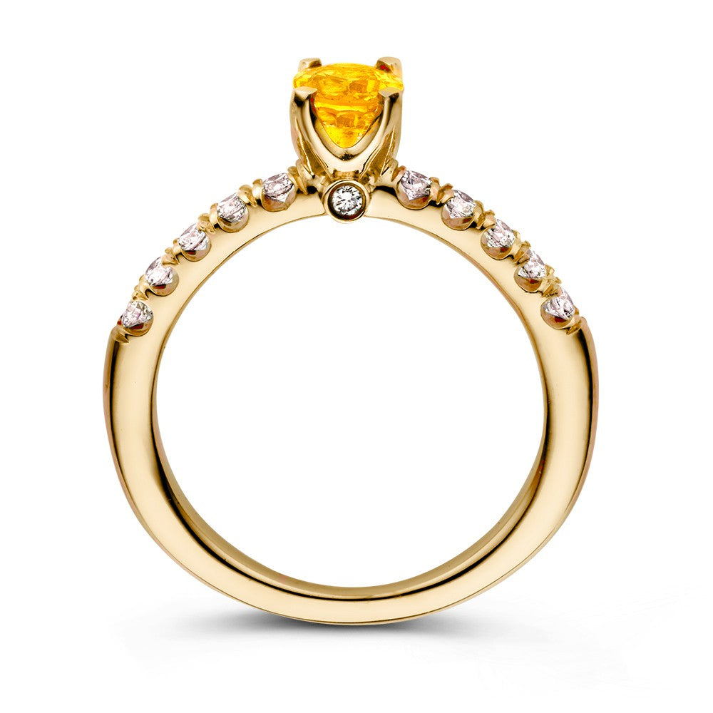 Luxuriöser Ring aus 18 Karat Gelbgold mit Gelbem Saphir und 0,54 Karat Brillanten