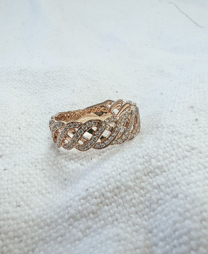 Gelbgoldring mit Brillantdiamant von 0,35 ct – 14 Karat, H/SI-1 Qualität, raffinierter Damenring
