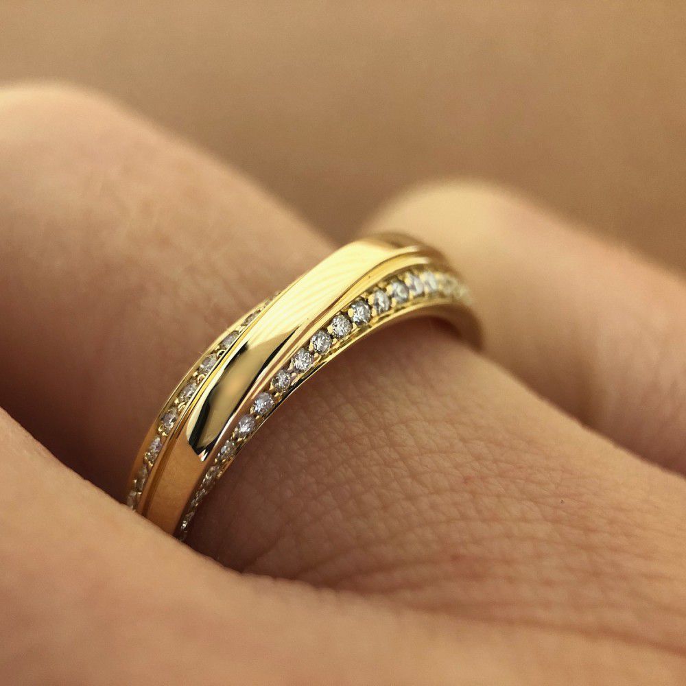 Elegante Geelgouden Ring met Diamant – 14 Karaat Goud, 0.32ct Briljant