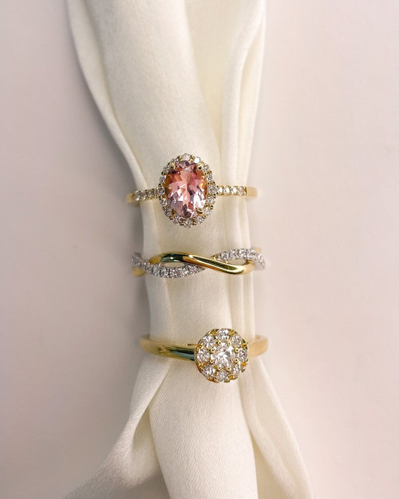 Eleganter Gelbgoldring mit Halo-Diamant – 14 Karat Gold, 0,40 Karat Diamant