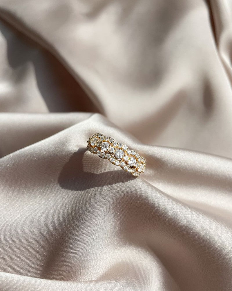 Romantischer 14kt Gelbgold Diamantring mit wellenförmigem Design 1,00 ct.