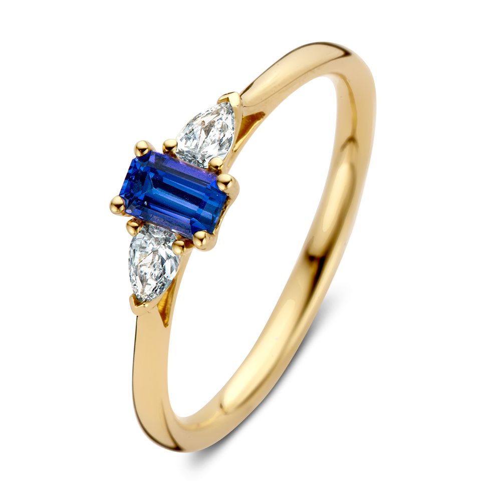 Ring aus Gelbgold mit einem smaragdgeschliffenen Saphir und zwei tropfenförmigen Diamanten