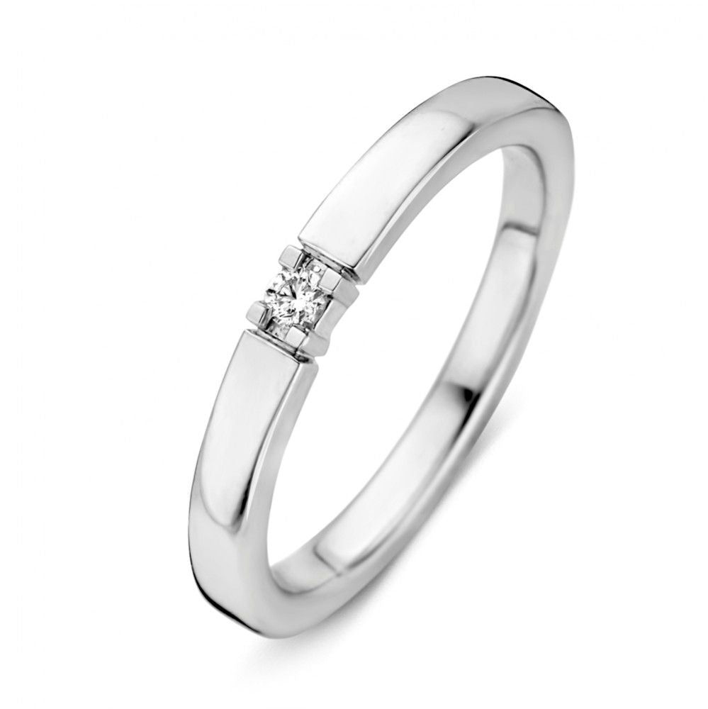 Ring aus 14 Karat Weißgold mit einem 0,05 Karat Brillanten in der Mitte