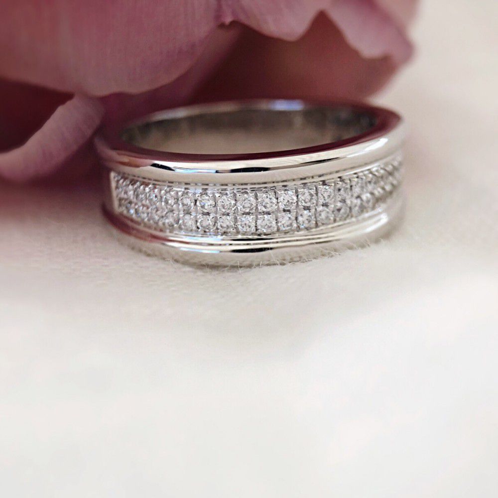 Weißgoldring mit Diamant – Eine perfekte Balance aus Stil und Raffinesse 0.25 Karat