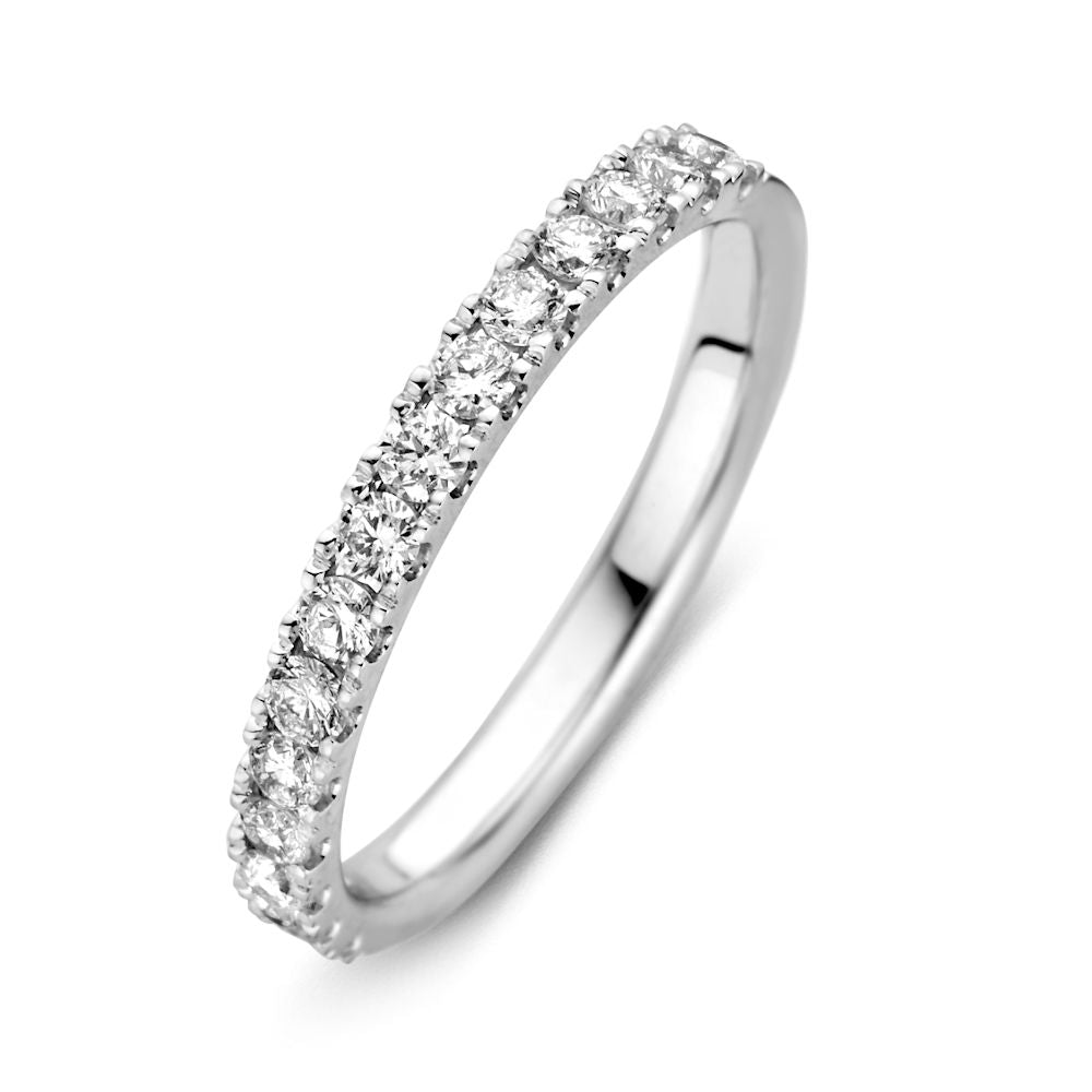 Weißgoldring mit 0,52 Karat Brillantdiamanten in einer schmalen, glatten Form