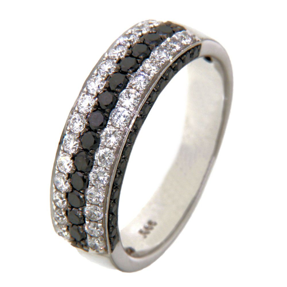 Ring aus Weißgold mit Brillanten und schwarzen Diamanten in Pavéfassung