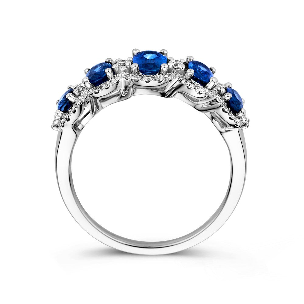 14 Karat Weißgold Luxusring mit oval geschliffenem blauem Saphir und 0,32 Karat Diamanten